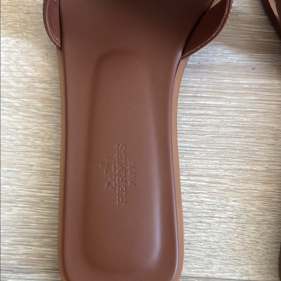 Hermes Brown Oran Sandals - Picture 7 of 13
